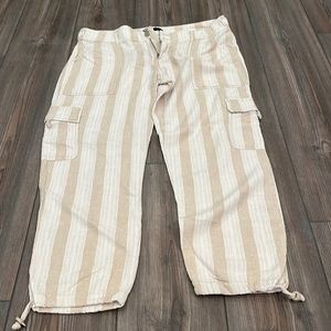 Anthropologie, Sanctuary X cropped pant. Size 29, 26” inseam.